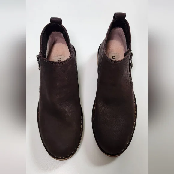 UGG Clementine Side Zip Brown Leather Ankle Chukka Boots - 8 UGG Clementine Bootie Side Zip Women size 9.5 Brown Leather  main image 3
